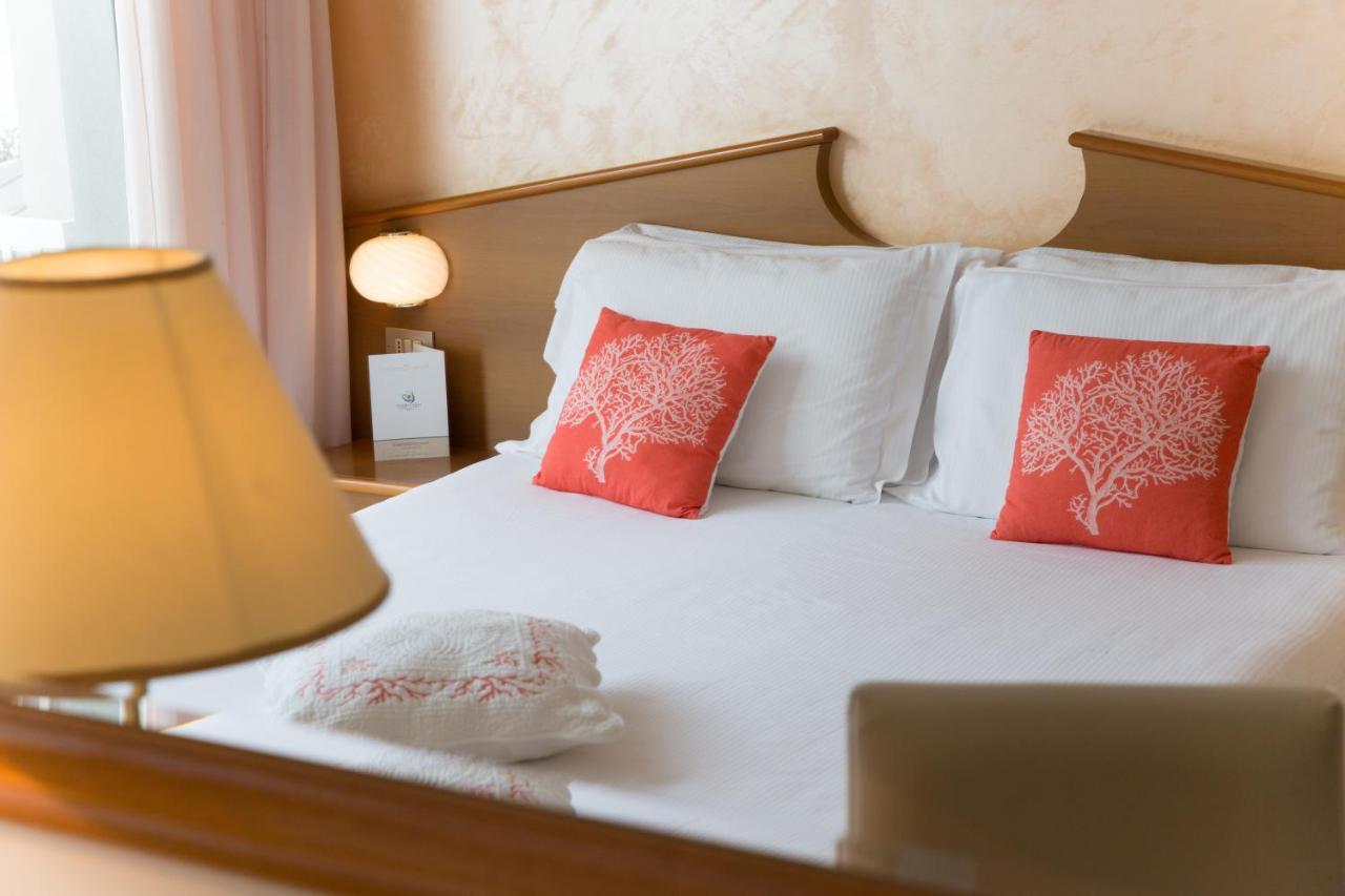 Corallo Wellness Hotel Діано-Марина Екстер'єр фото